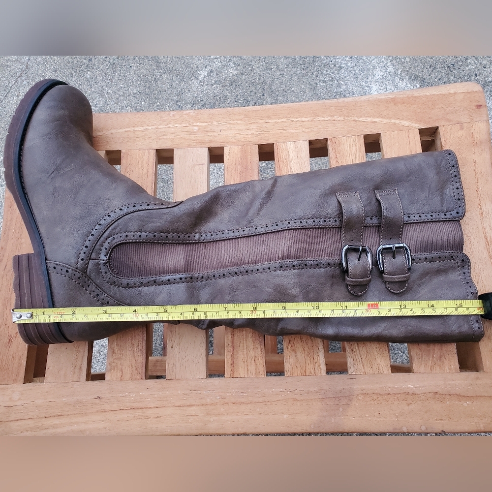Tall Boot 👢 - Picture 5 of 6